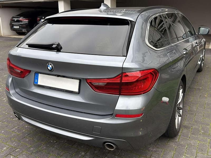 Gebraucht BMW 520 190 PS (139 kW) 2019 Andere farben Kombi