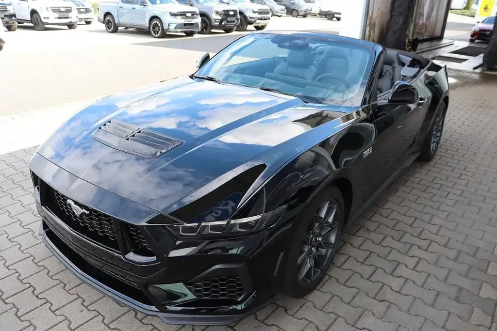 Neu Ford Mustang GT Convertible 446 PS (328 kW) 2026 Schwarz Cabrio