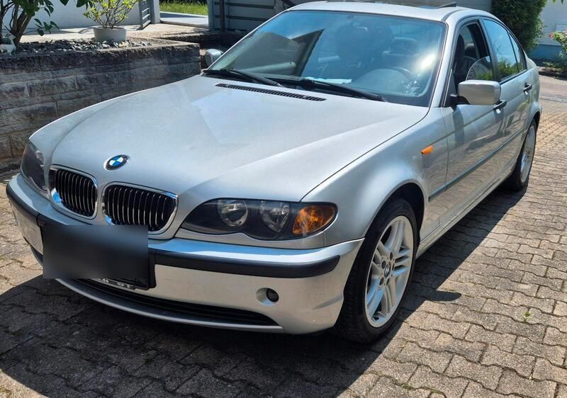 Silber Gebraucht 2004 BMW 318 Limousine | 3.500 € (Etwas zu teuer) - Bild 1/4