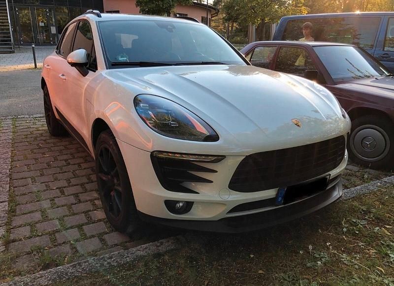 Weiß Gebraucht 2017 Porsche Macan S SUV | 29.999 € (Fairer Preis) - Bild 1/4