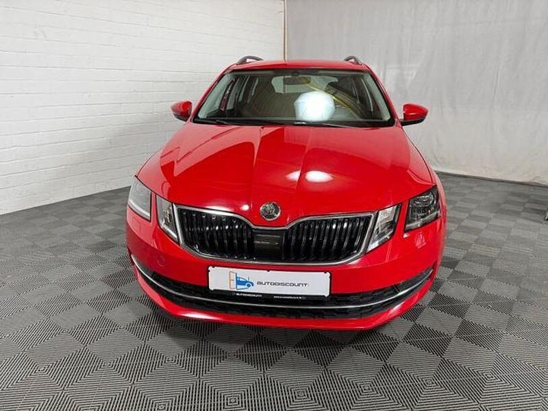 Gebraucht Skoda Octavia Style 150 PS (110 kW) 2018 Corridarot Kombi