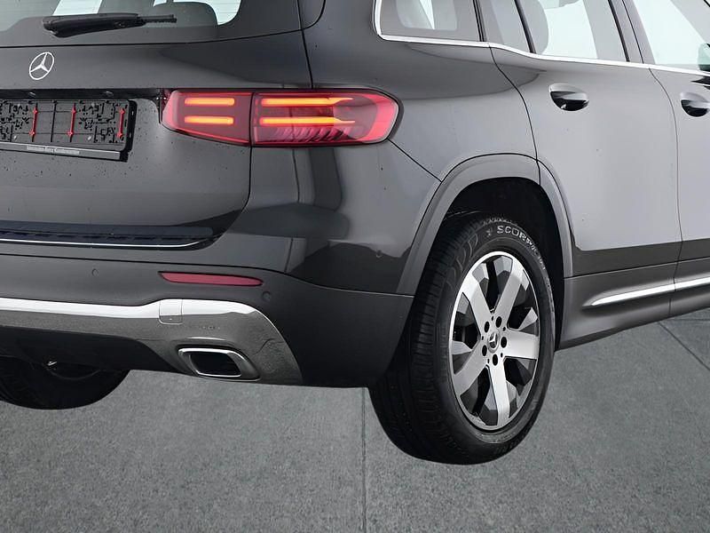 Gebraucht Mercedes GLB180 136 PS (100 kW) 2024 Schwarz SUV