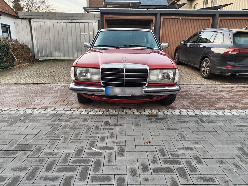 Gebraucht Mercedes 280 185 PS (136 kW) 1979 Rot Coupé