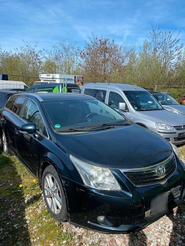 Gebraucht Toyota Avensis 177 PS (130 kW) 2011 Schwarz Kombi