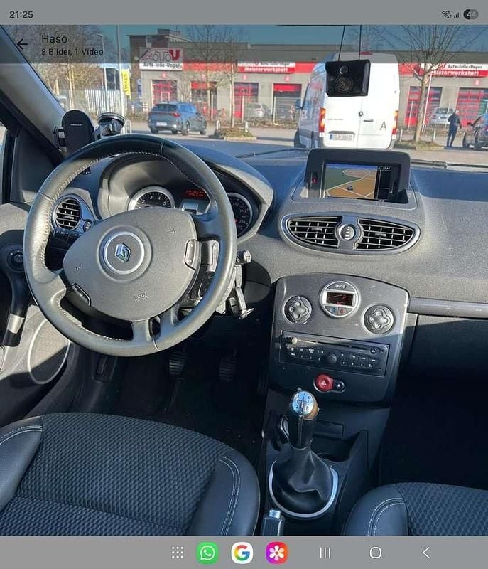 Gebraucht Renault Clio GrandTour Dynamique 103 PS (75 kW) 2011 Silber Kombi