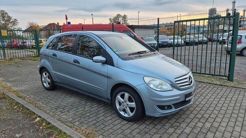 Gebraucht Mercedes B170 116 PS (85 kW) 2006 Blau Van / Kleinbus