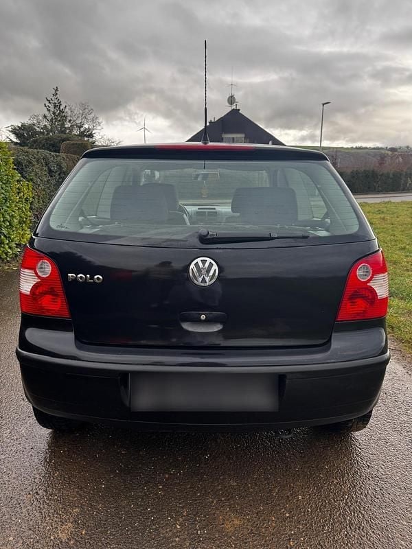 Gebraucht VW Polo 64 PS (47 kW) 2003 Schwarz Kleinwagen