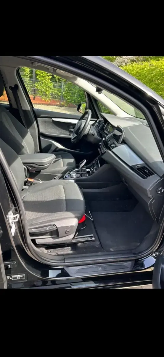 Gebraucht BMW 218 Gran Tourer 150 PS (110 kW) 2019 Schwarz Van / Kleinbus