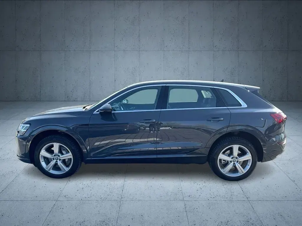 Gebraucht Audi Q8 e-tron Advanced 250 kW (340 PS) 2023 Magnetgrau SUV