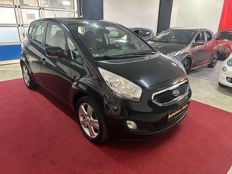 Gebraucht Kia Venga 125 PS (91 kW) 2012 Schwarz Kleinwagen