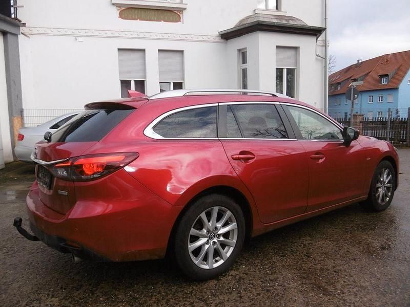Gebraucht Mazda 6 150 PS (110 kW) 2016 Rot Kombi