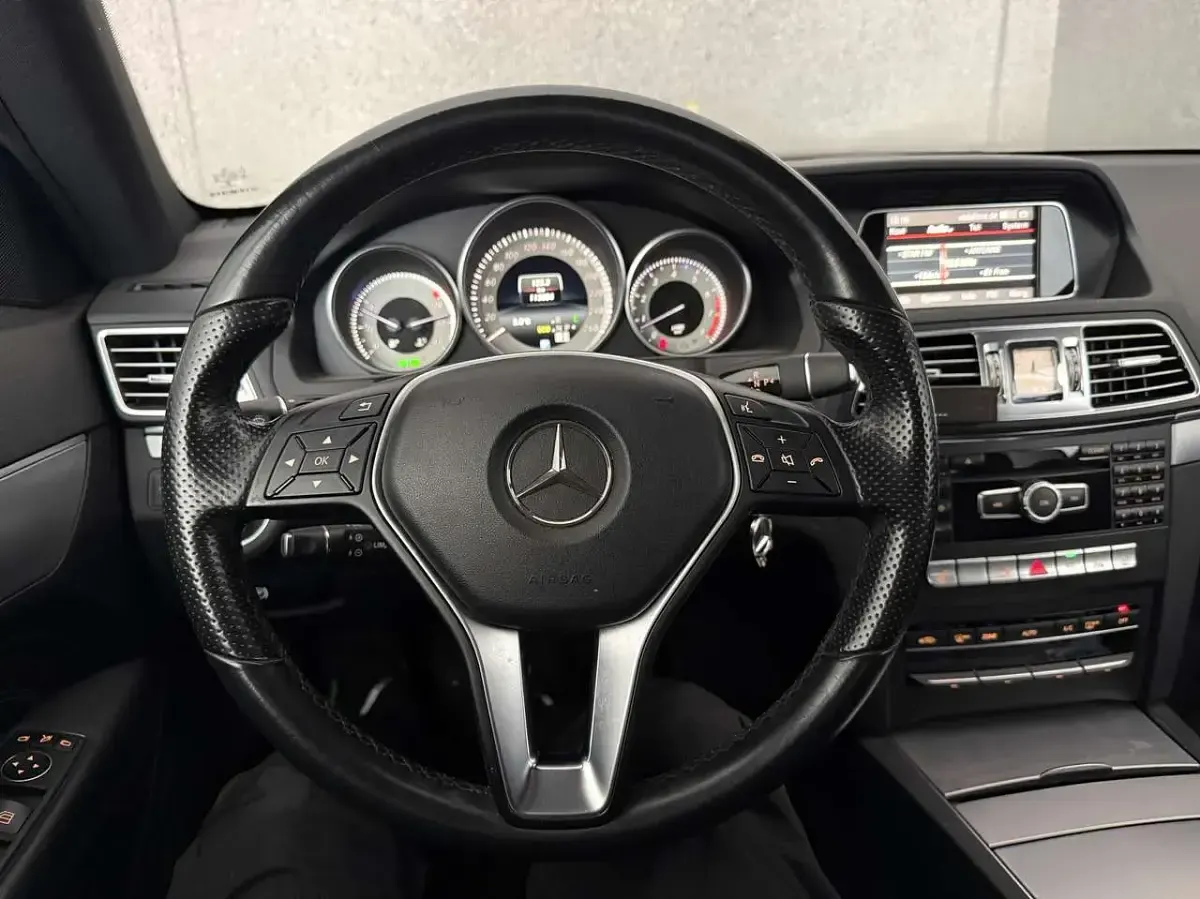Second-hand Mercedes E200 184 CP (135 kW) 2014 Negru Coupe