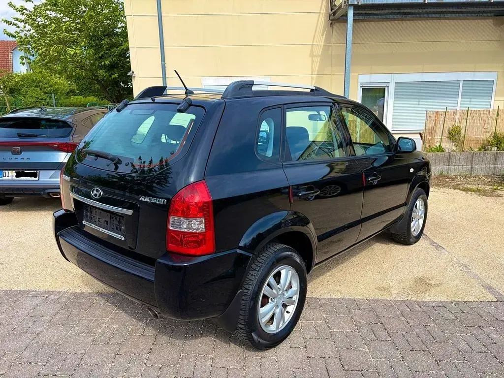 Gebraucht Hyundai Tucson 141 PS (103 kW) 2008 Schwarz SUV