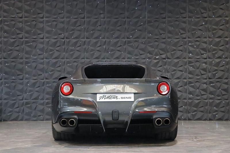 Gebraucht Ferrari F12 741 PS (545 kW) 2012 Grau Coupé