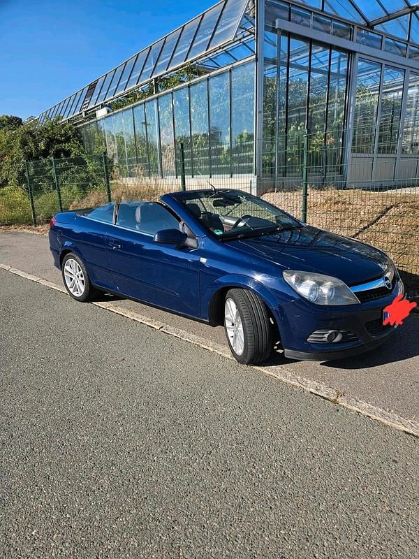 Gebraucht 2006 Opel Astra Cabriolet Cabrio | 1.899 € - Bild 1/4