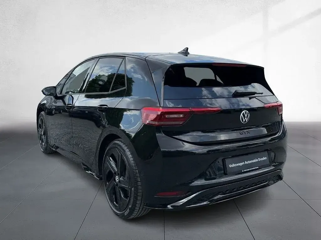 Gebraucht VW ID.3 GTX 210 kW (286 PS) 2025 Grenadillschwarz metallic Kleinwagen