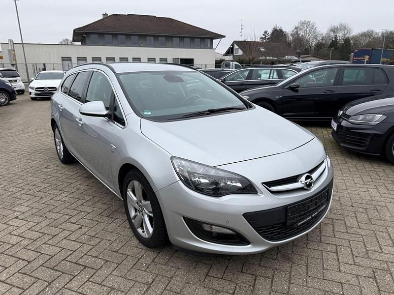 Gebraucht Opel Astra Energy 110 PS (80 kW) 2014 Silber Kombi
