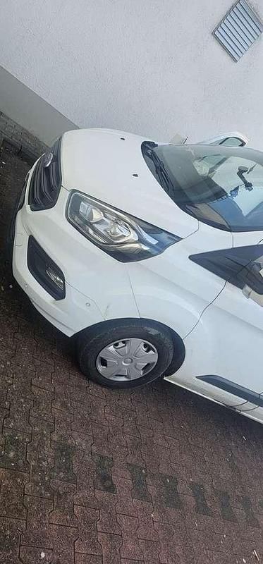 Gebraucht Ford Transit Custom 105 PS (77 kW) 2019 Weiß Van