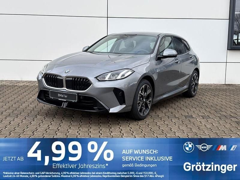 Neu BMW 120 Performance 156 PS (114 kW) 2026 Skyscraper grau metallic Kleinwagen