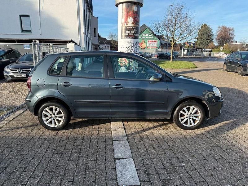 Gebraucht VW Polo 65 PS (47 kW) 2007 Grau Limousine