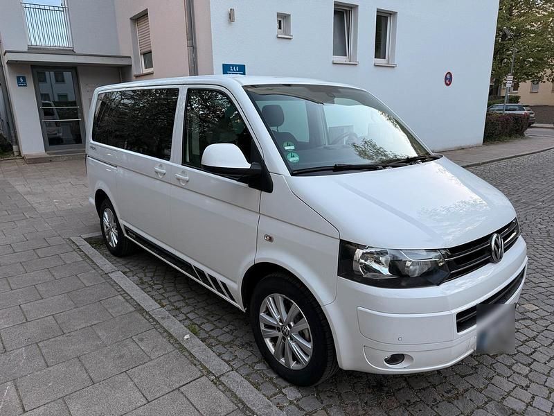 Second-hand VW T5 140 CP (102 kW) 2014 Alb Van