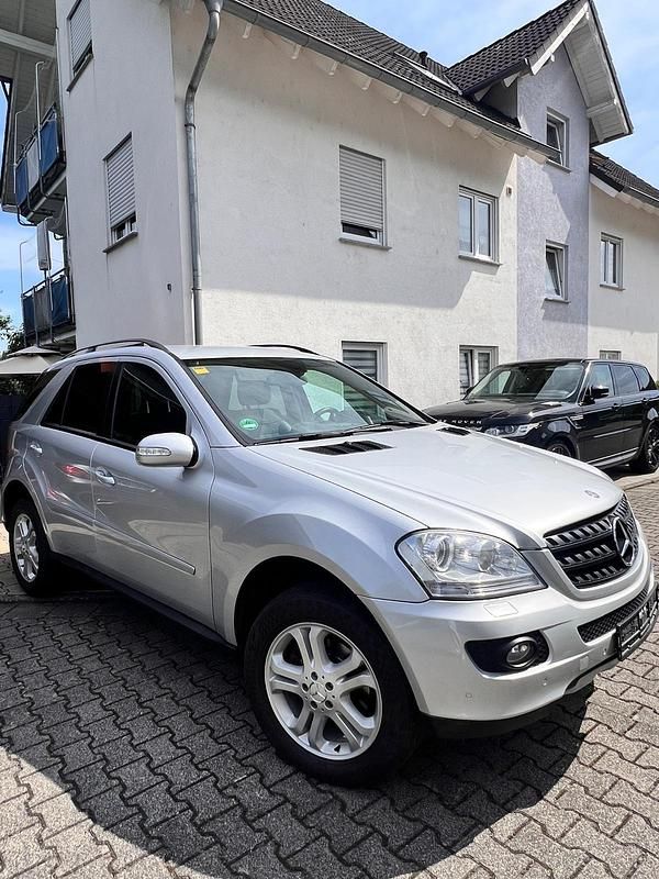 Silber Gebraucht 2007 Mercedes ML280 SUV | 8.800 € - Bild 1/4