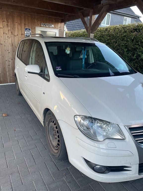 Weiß Gebraucht 2008 VW Touran Van / Kleinbus | 1.650 € (Superpreis) - Bild 1/3