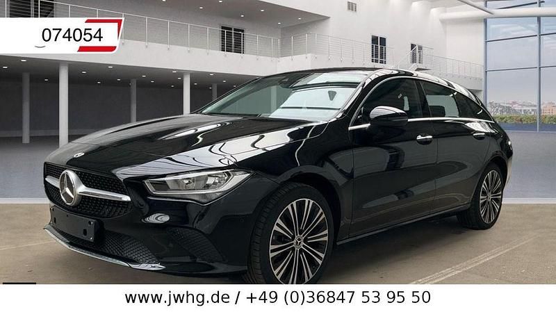 Schwarz Gebraucht 2022 Mercedes CLA250e Shooting Brake Kombi | 26.450 € (Superpreis) - Bild 1/4
