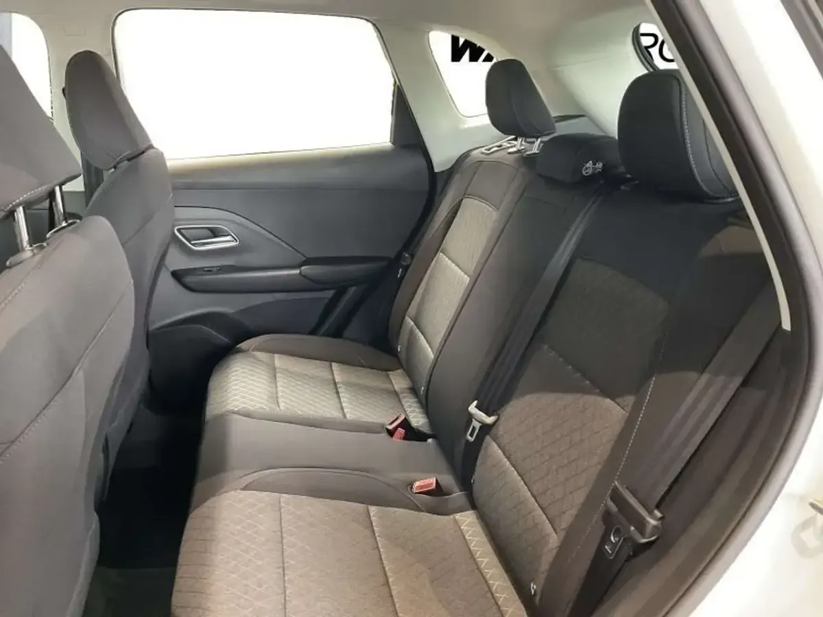 Neu MG ZS 197 PS (144 kW) 2025 Weiß Limousine