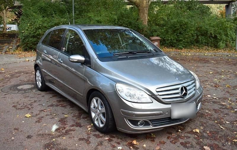 Gebraucht Mercedes E200 193 PS (141 kW) 2006 Grau Limousine