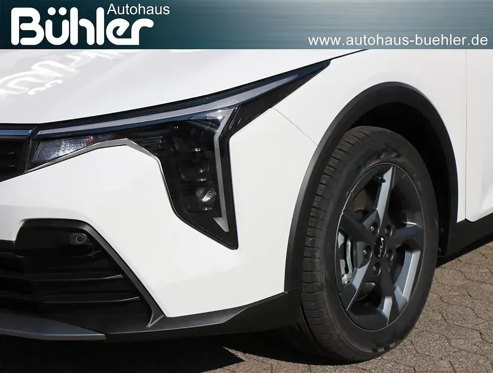 Neu Kia K4 Plus 150 PS (110 kW) 2026 Schneeweiß Limousine