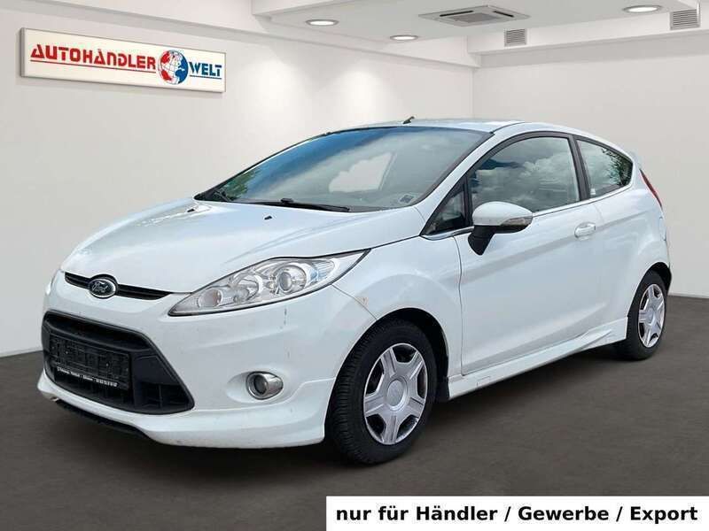 Weiß Gebraucht 2011 Ford Fiesta Titanium Kleinwagen | 1.999 € (Superpreis) - Bild 1/3