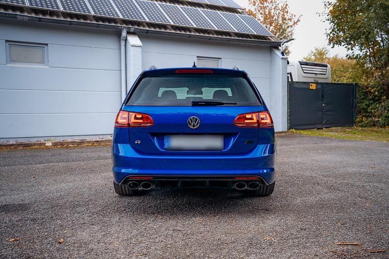 Gebraucht VW Golf VII R 370 PS (272 kW) 2015 Blau Kombi
