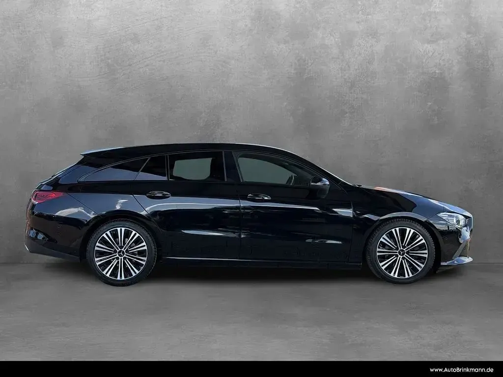 Gebraucht Mercedes CLA220 Shooting Brake Progressive 190 PS (139 kW) 2020 Nachtschwarz uni Kombi