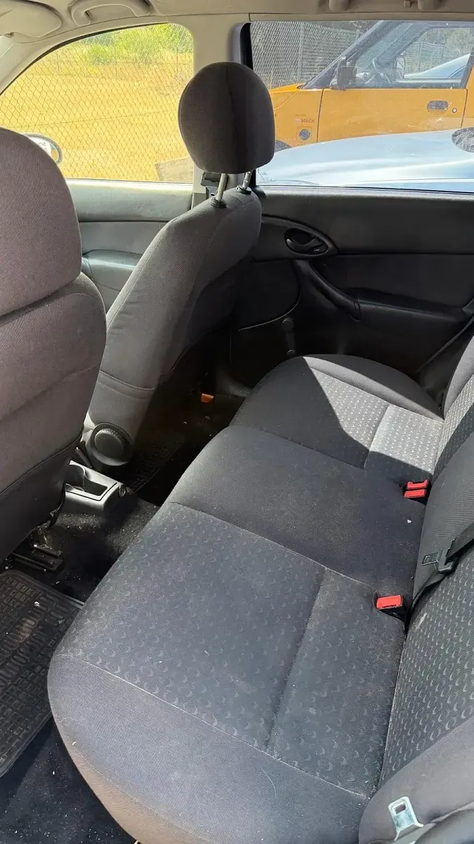 Gebraucht Ford Focus 100 PS (73 kW) 2004 Silber Kombi