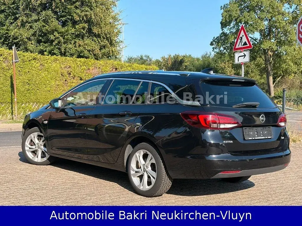 Gebraucht Opel Astra Innovation 136 PS (100 kW) 2016 Schwarz Kombi