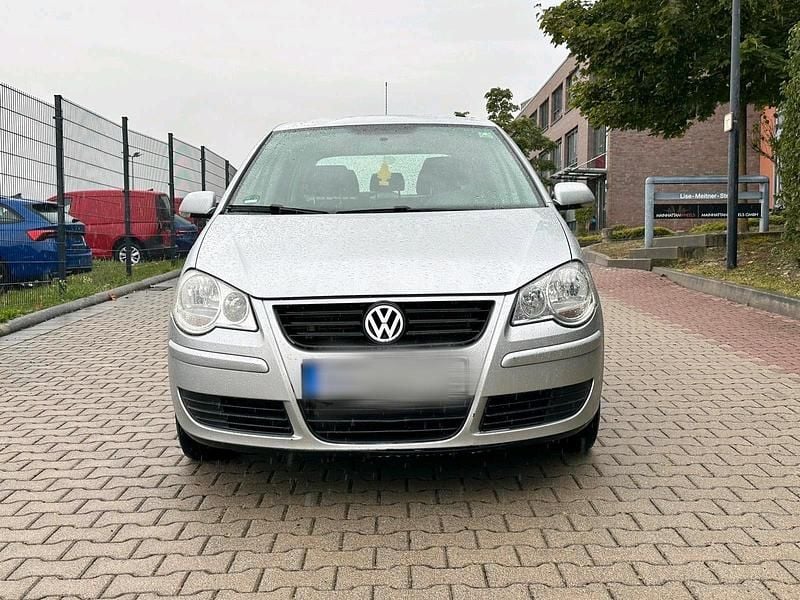 Gebraucht VW Polo 75 PS (55 kW) 2005 Silber Kleinwagen