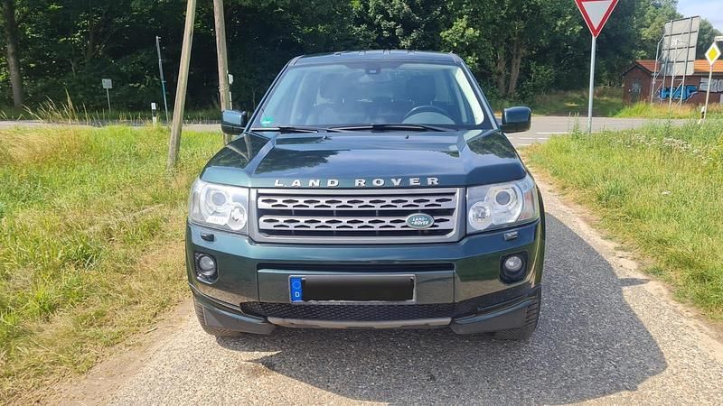 Grün Gebraucht 2011 Land Rover Freelander 2 S SUV | 6.000 € (Etwas zu teuer) - Bild 1/4
