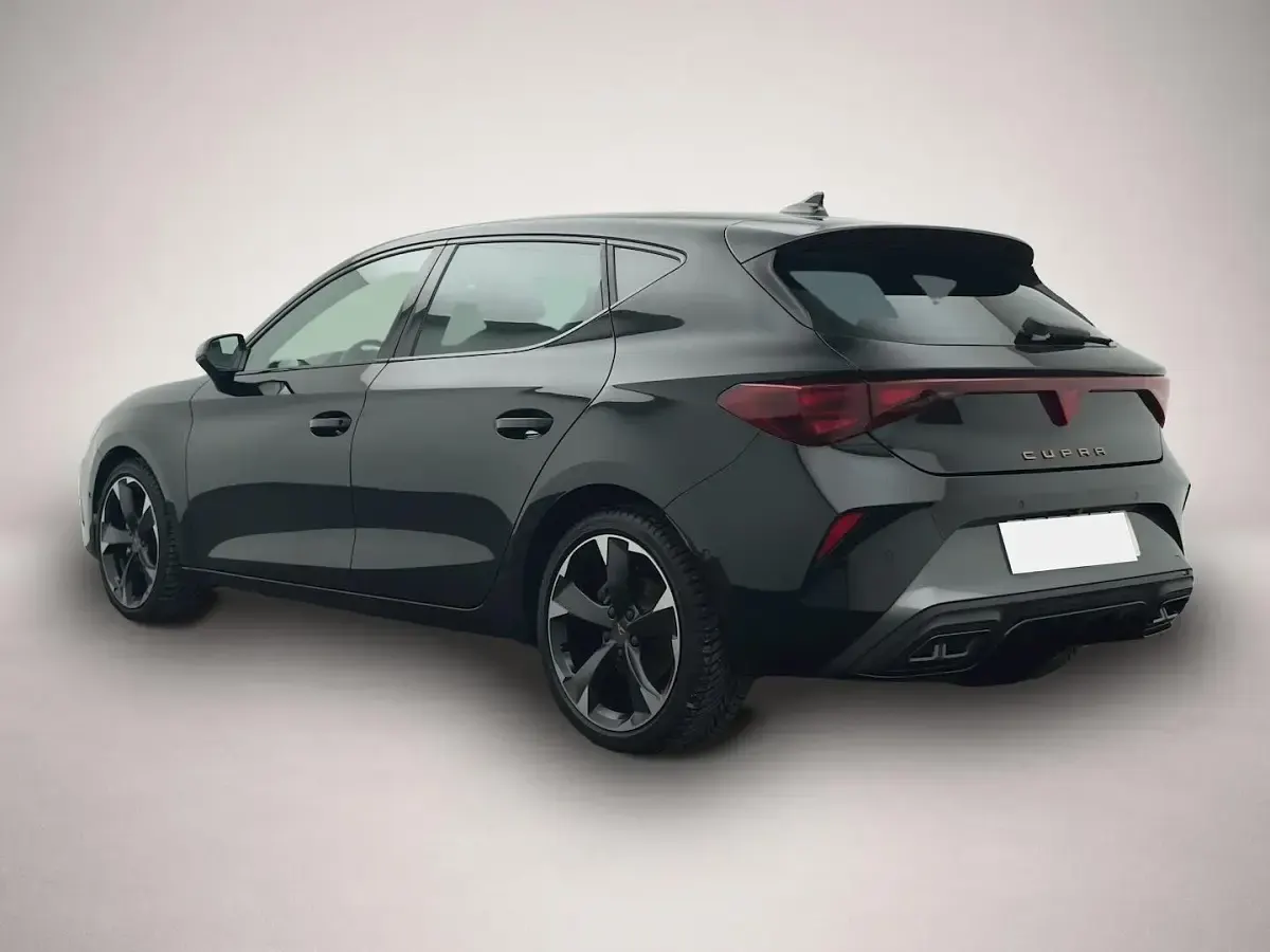 Gebraucht Cupra Leon 150 PS (110 kW) 2025 Manufacturer Limousine