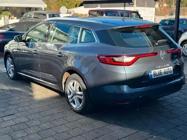 Gebraucht Renault Mégane IV Business 140 PS (102 kW) 2020 Grau Limousine
