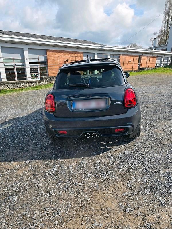 Gebraucht Mini Cooper S 163 PS (119 kW) 2018 Grau Kleinwagen