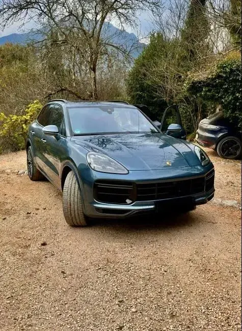 Gebraucht Porsche Cayenne Turbo 549 PS (403 kW) 2018 Blau SUV