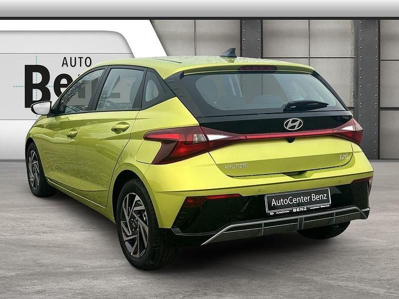 Neu Hyundai i20 Trend 101 PS (74 kW) 2025 Lucid lime Kleinwagen