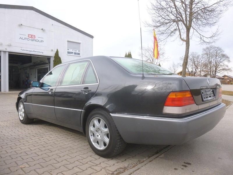 Gebraucht Mercedes 500 320 PS (235 kW) 1995 Schwarz Limousine