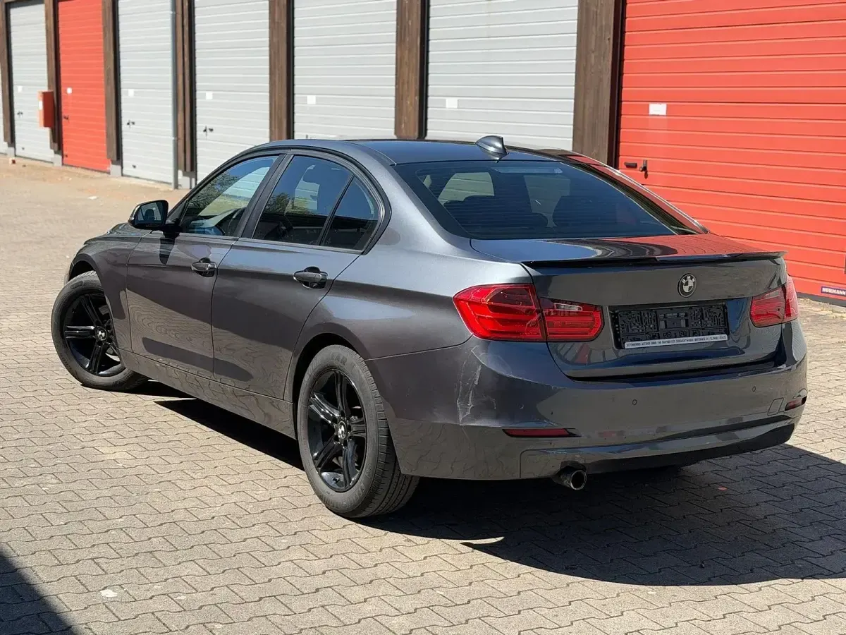 Brugt BMW 318 143 HK (105 kW) 2014 Grå Sedan