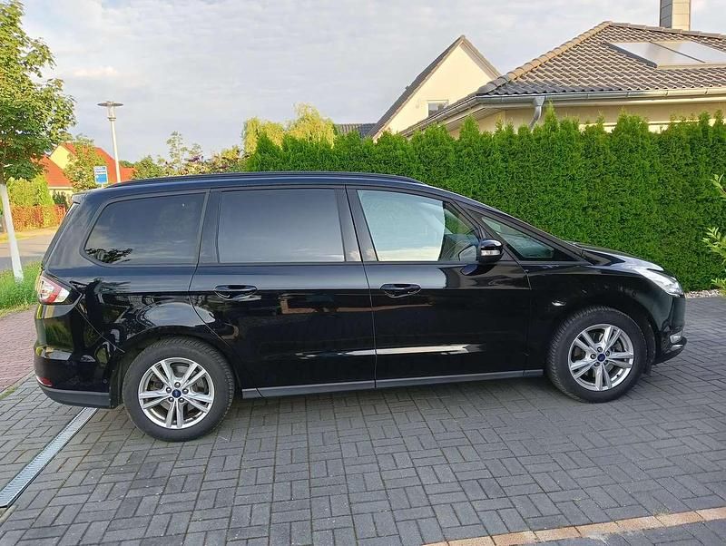 Schwarz Gebraucht 2019 Ford Galaxy Business Edition Van / Kleinbus | 17.500 € (Guter Preis) - Bild 1/4