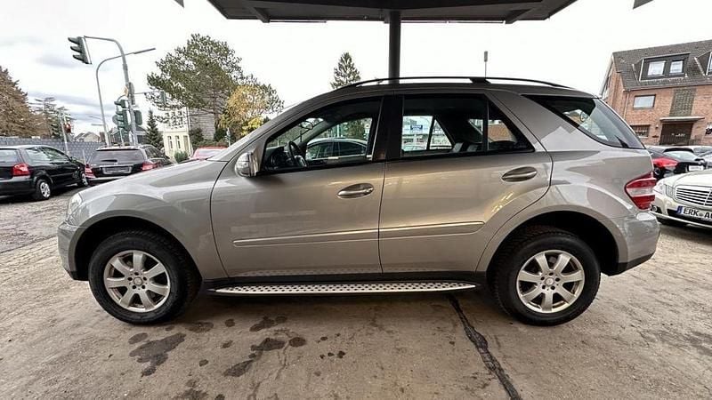 Gebraucht Mercedes ML280 190 PS (139 kW) 2008 Silber SUV