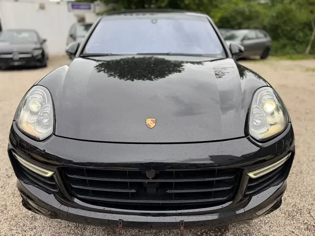 Gebraucht Porsche Cayenne Chrono 441 PS (324 kW) 2016 Schwarz SUV