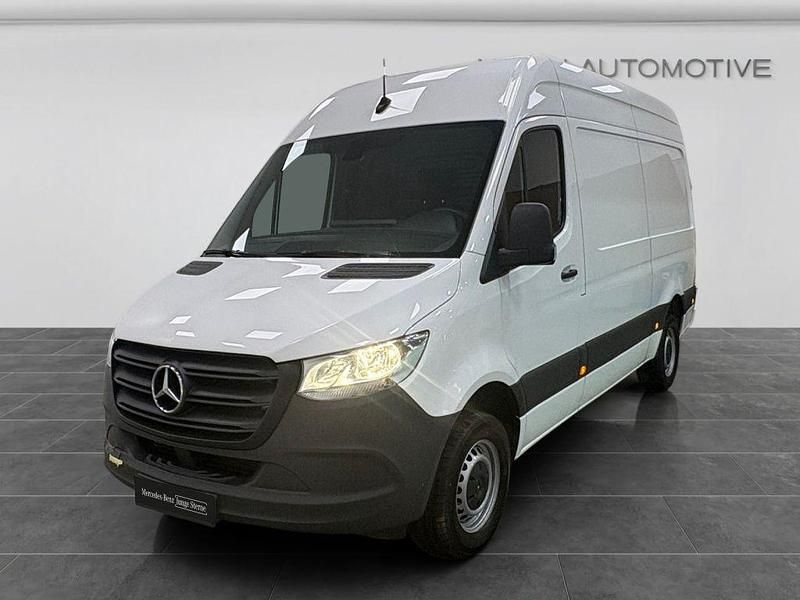 Gebraucht Mercedes Sprinter 170 PS (125 kW) 2023 Arktikweiß Van