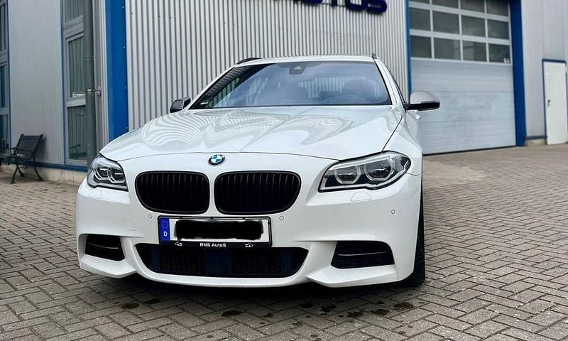Weiß Gebraucht 2014 BMW M550 M Sport Limousine | 22.999 € (Etwas zu teuer) - Bild 1/4